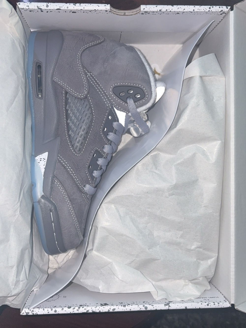 Boys Jordan Wolf Grey 5s